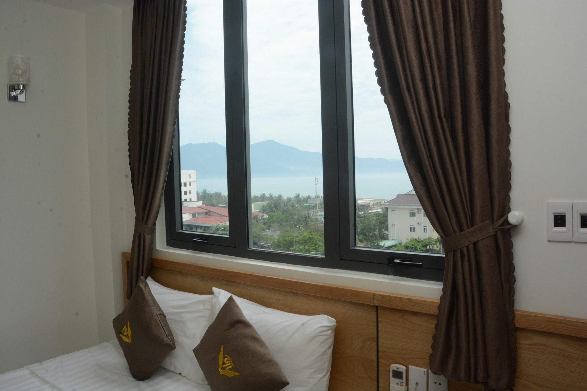 Trang Ngan Hotel By Thg دا نانغ المظهر الخارجي الصورة